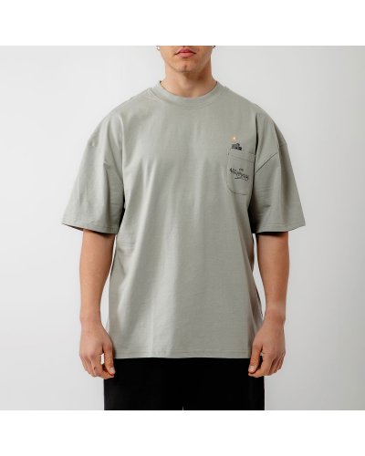 BEE UNUSUAL ”God Smokes” Oversized T-shirt Neutral Grey
